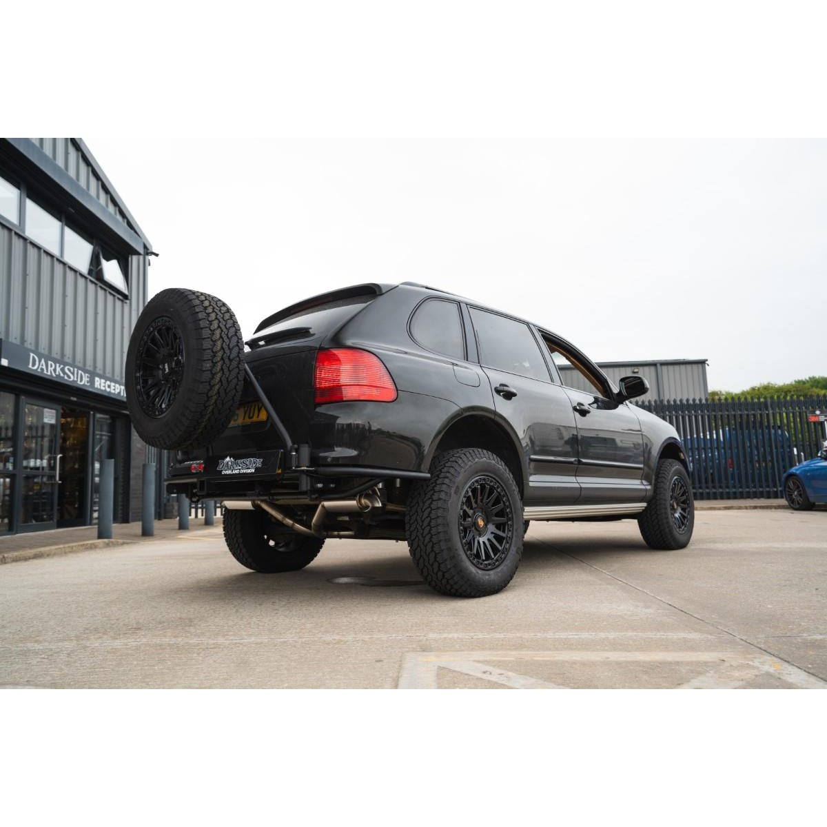 Darkside VW Touareg 7L / Porsche Cayenne 955 & 957 / Audi Q7 50mm Body Lift Kit (AIR)