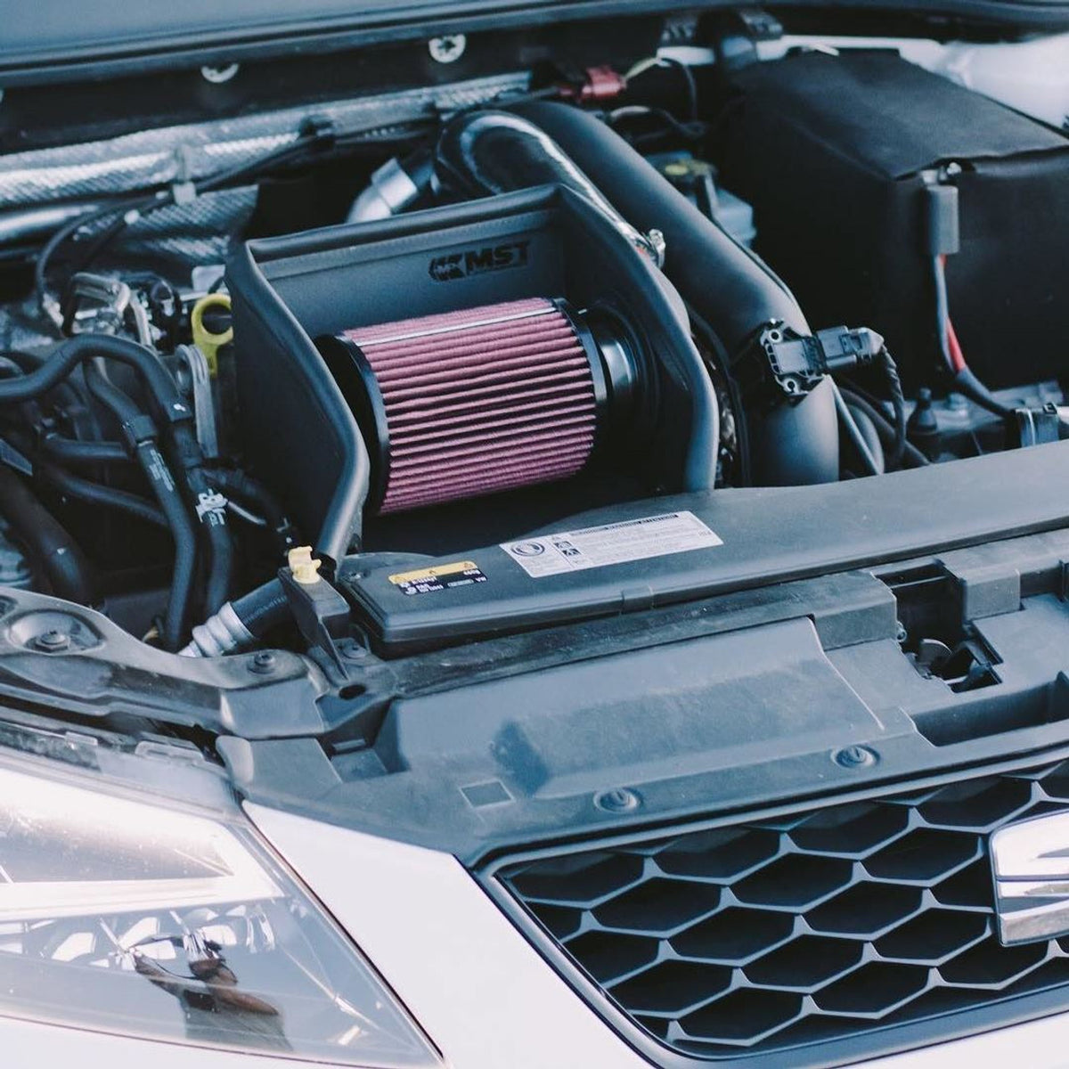 MST Performance Induction Kit & Hose for MK7 VW Golf, Seat Leon, Audi A3 TSI/TFSI EA211 (VW-MK706L)